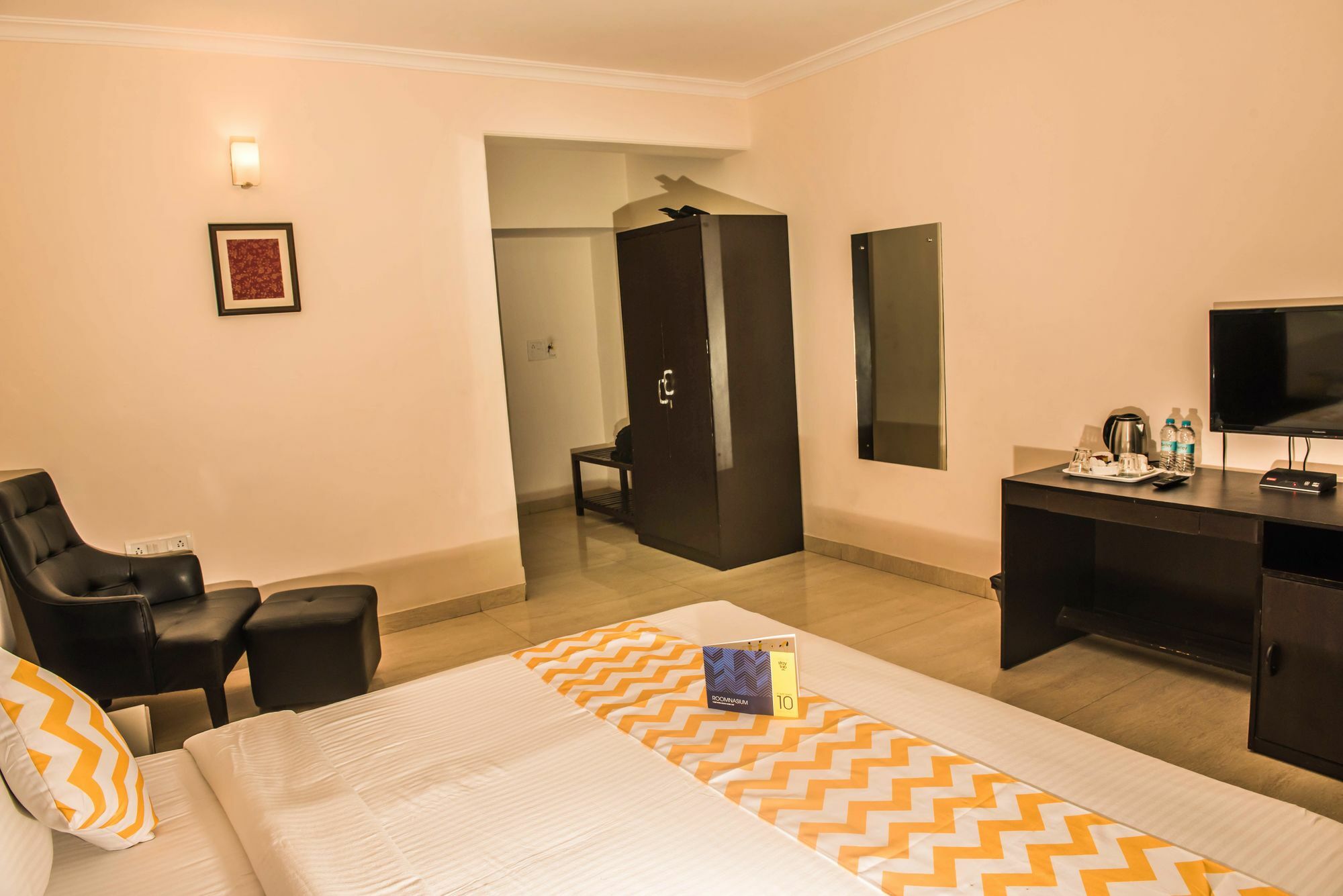 Arotel Rooms & Suites กาลังกูติ ภายนอก รูปภาพ