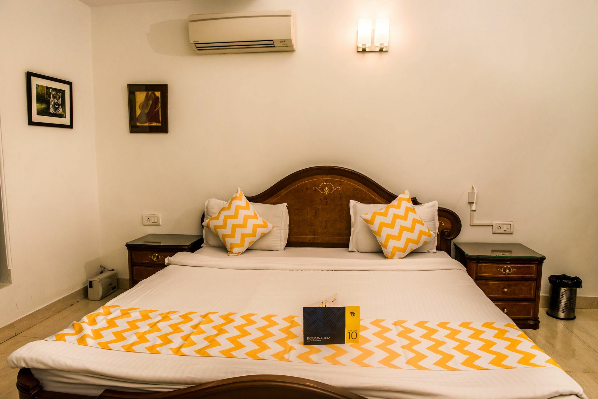 Arotel Rooms & Suites กาลังกูติ ภายนอก รูปภาพ
