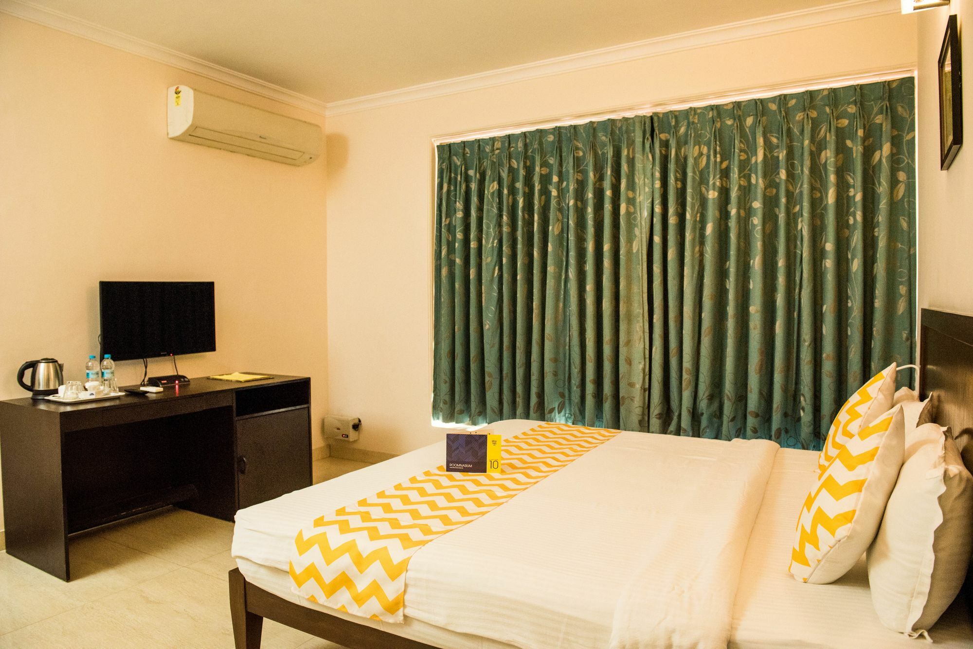 Arotel Rooms & Suites กาลังกูติ ภายนอก รูปภาพ